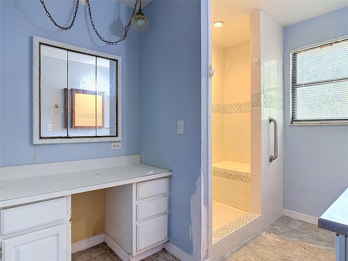 24930 AVENUE C — photo 24 of 68