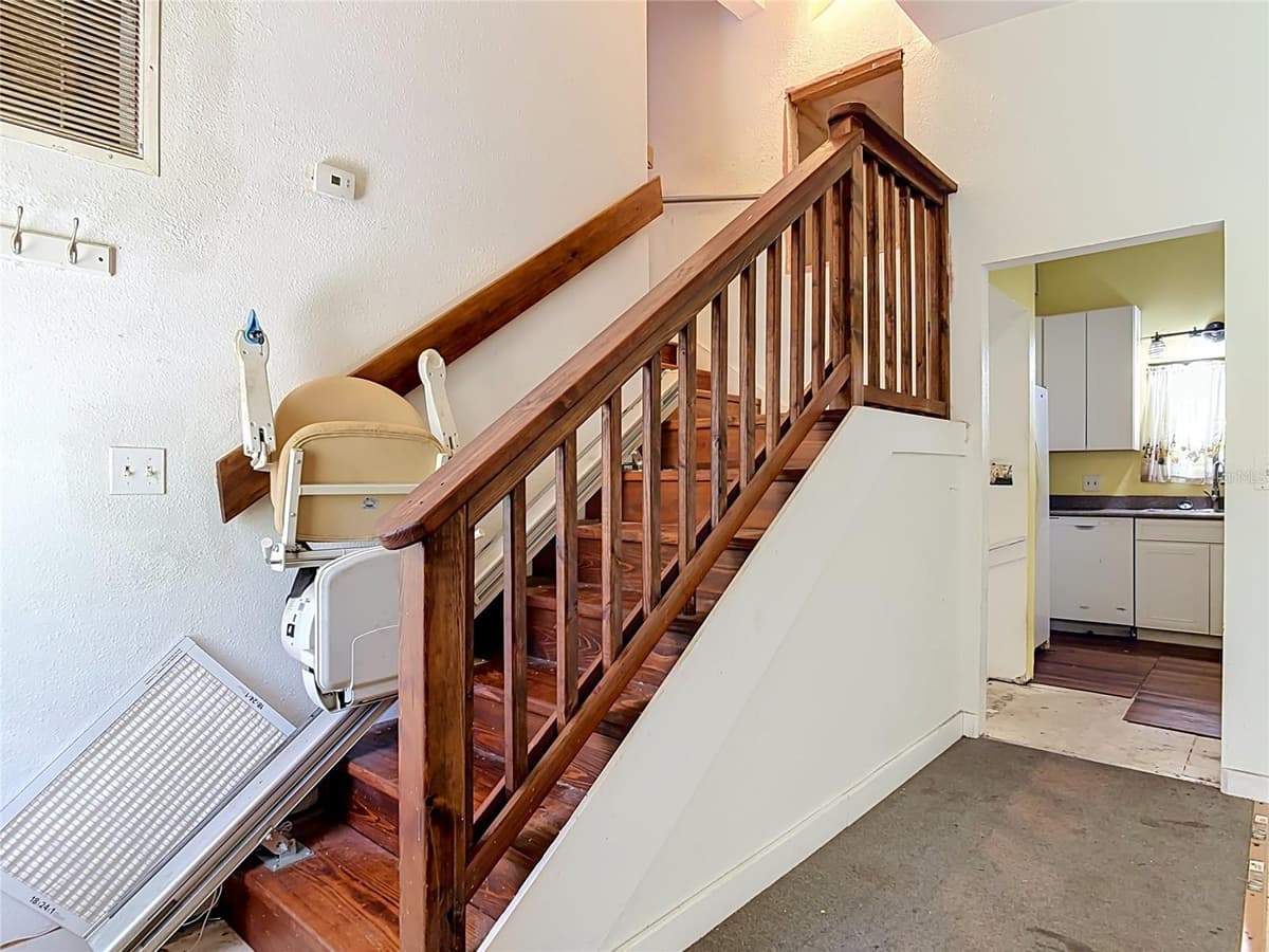 24930 AVENUE C — photo 6 of 68