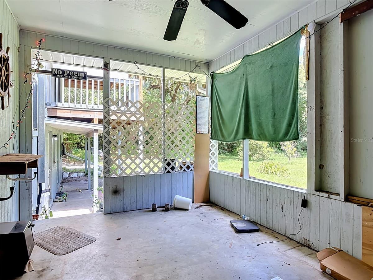 24930 AVENUE C — photo 41 of 68