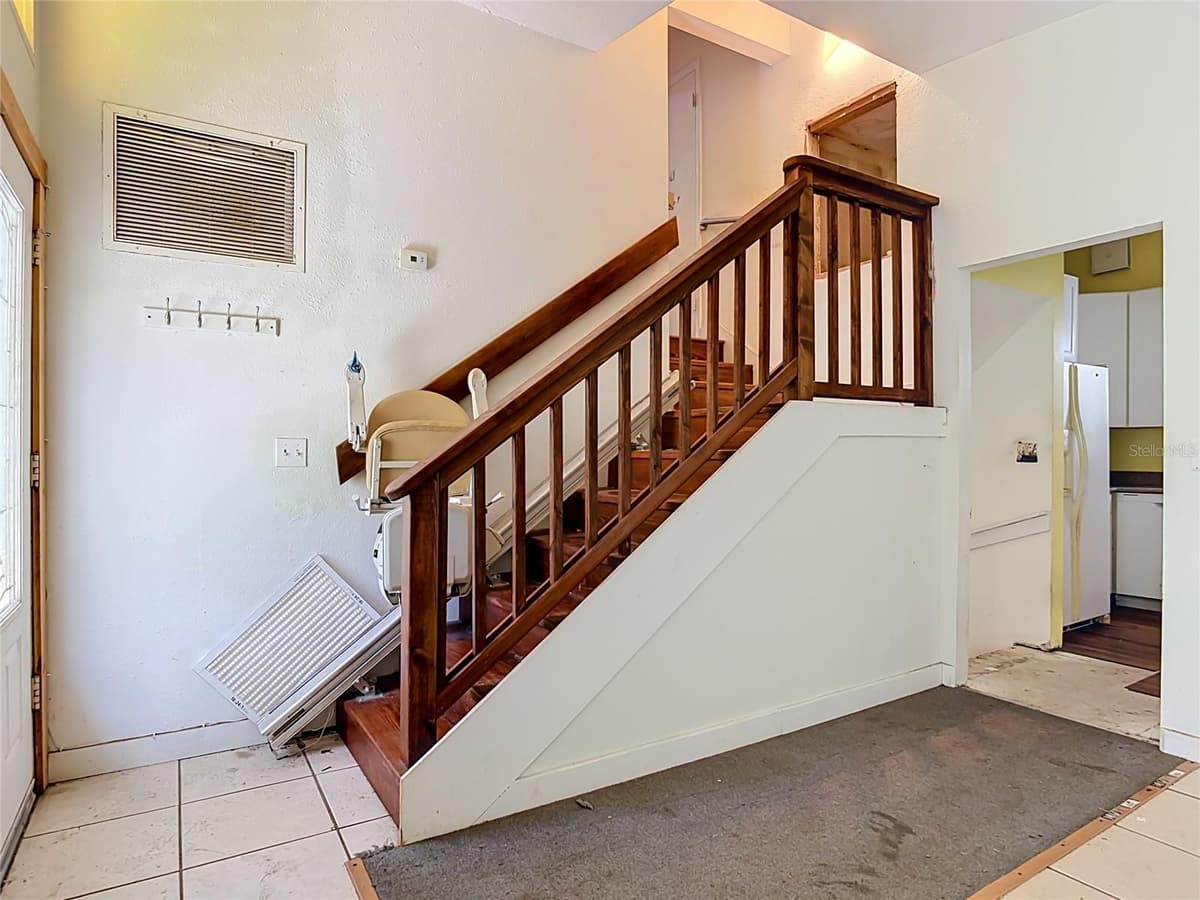 24930 AVENUE C — photo 7 of 68
