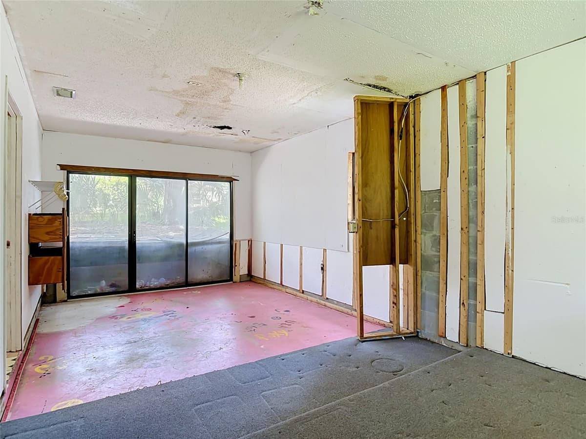 24930 AVENUE C — photo 38 of 68