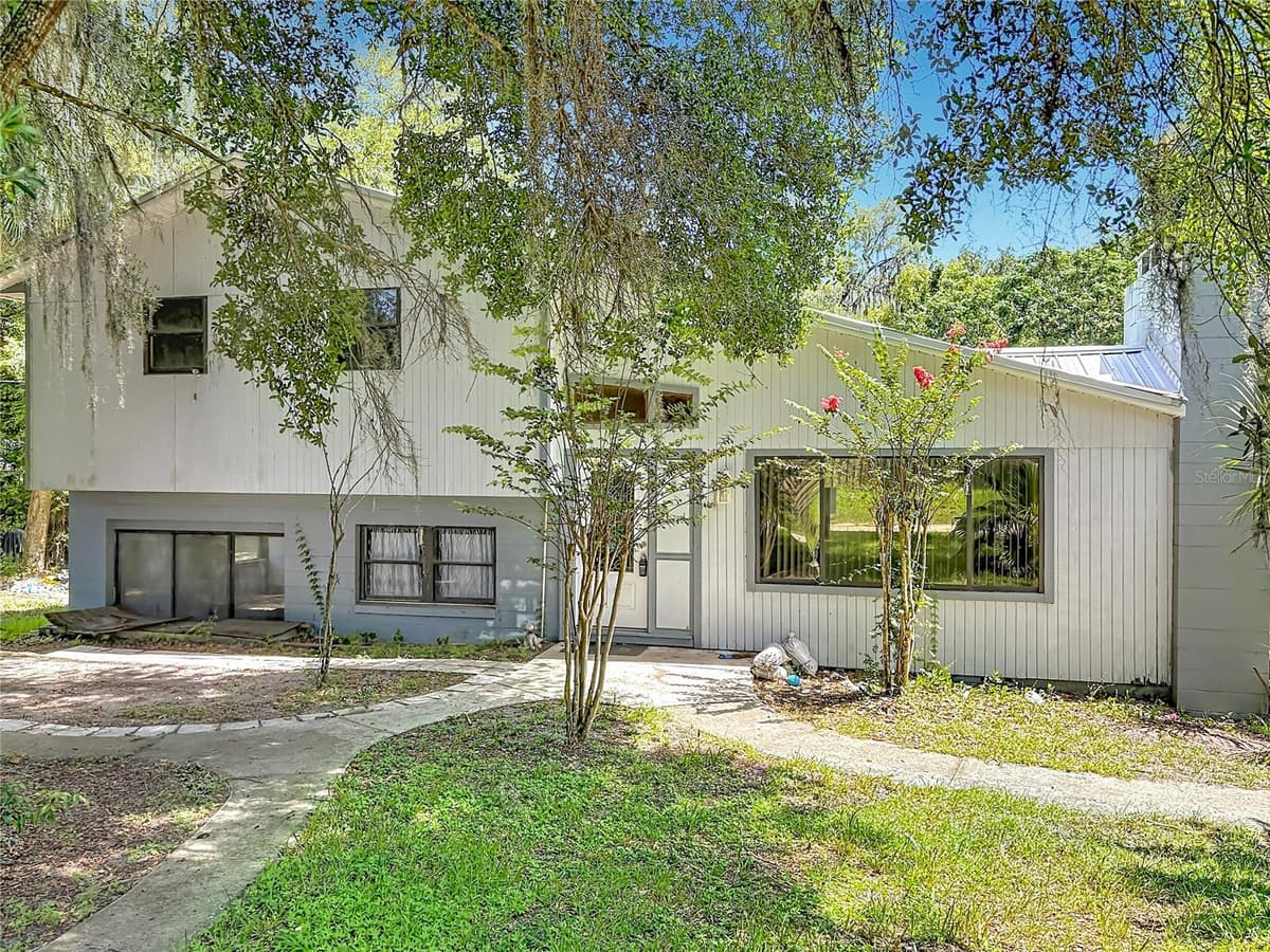 24930 AVENUE C — photo 3 of 68