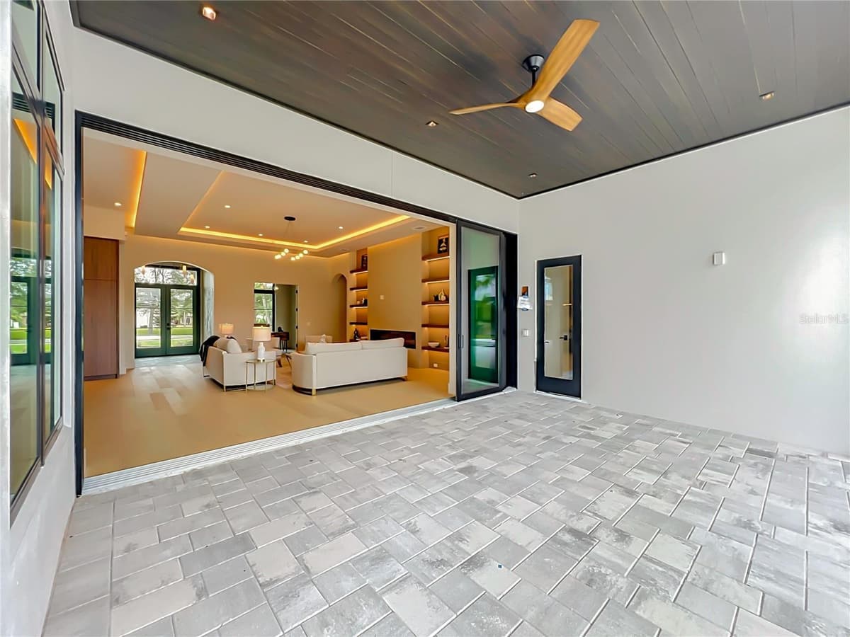 2905 PARKLAND DRIVE — photo 90 of 98