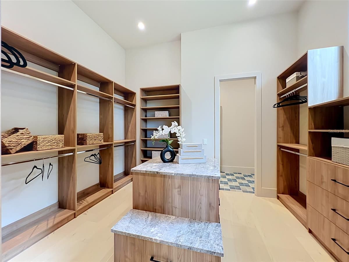 2905 PARKLAND DRIVE — photo 58 of 98