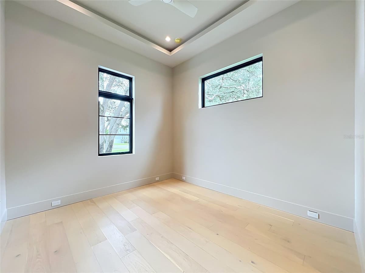2905 PARKLAND DRIVE — photo 65 of 98