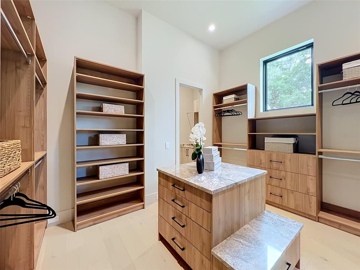 2905 PARKLAND DRIVE — photo 59 of 98