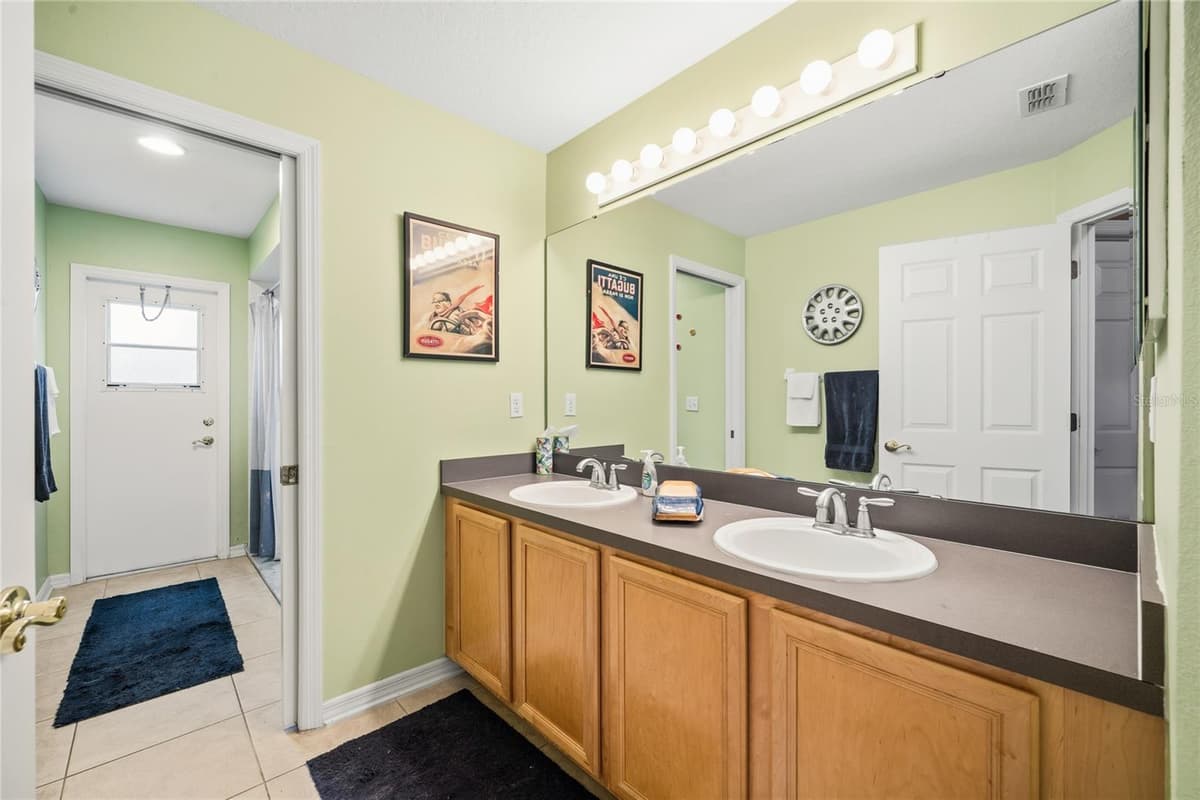 12426 LAKE VIEW LANE — photo 32 of 48