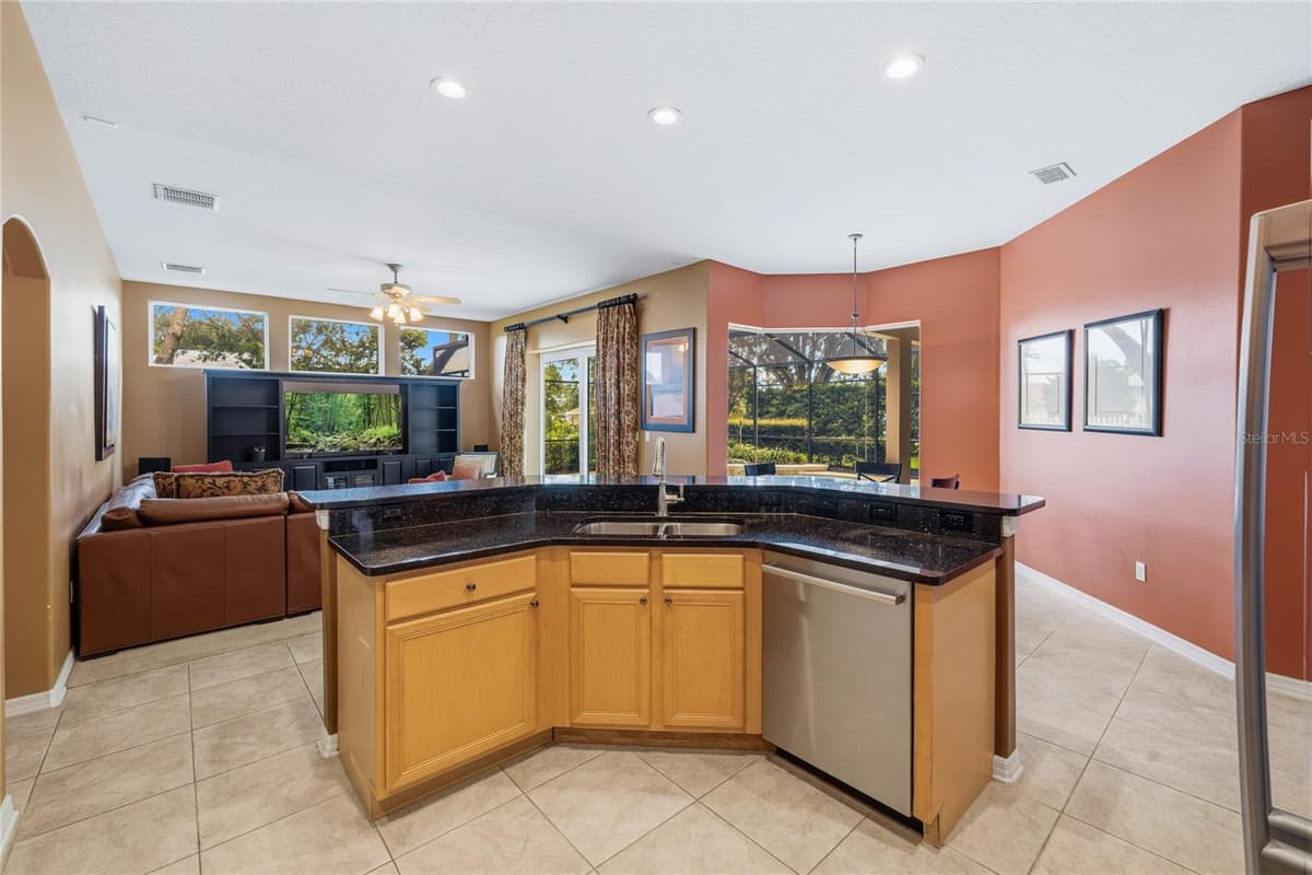12426 LAKE VIEW LANE — photo 12 of 48