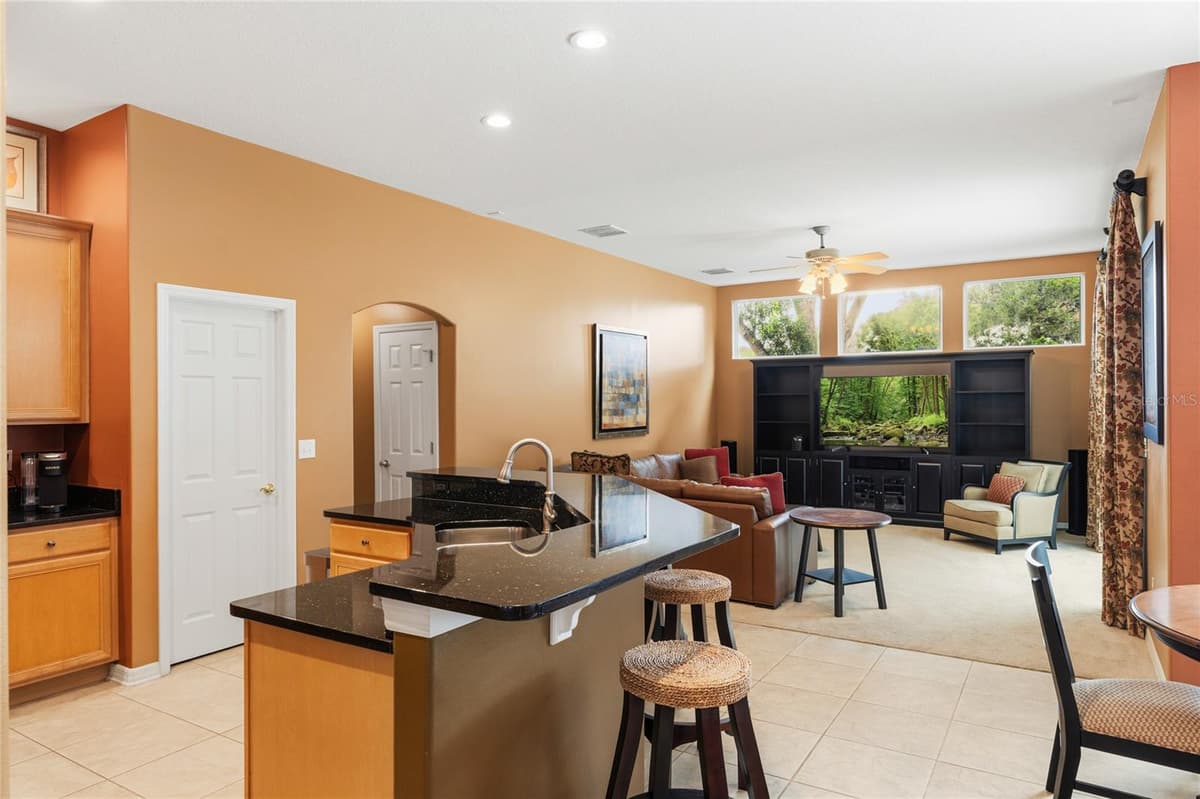 12426 LAKE VIEW LANE — photo 9 of 48