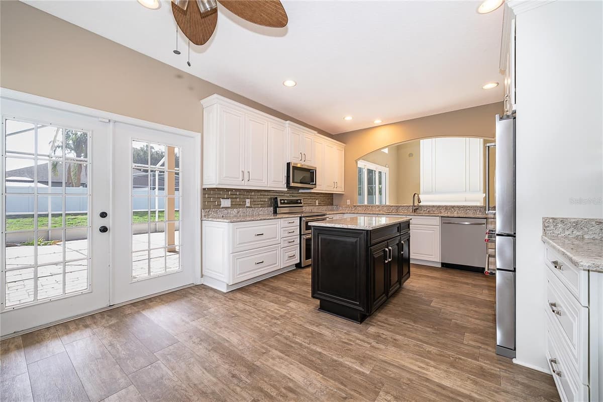 817 HUNTSVILLE ROAD — photo 15 of 31