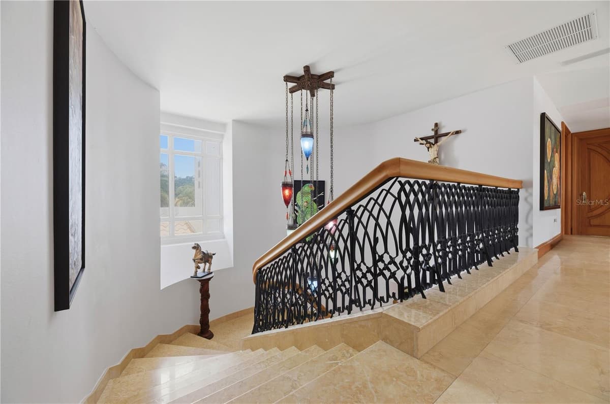 187 GORRION STREET — photo 16 of 33