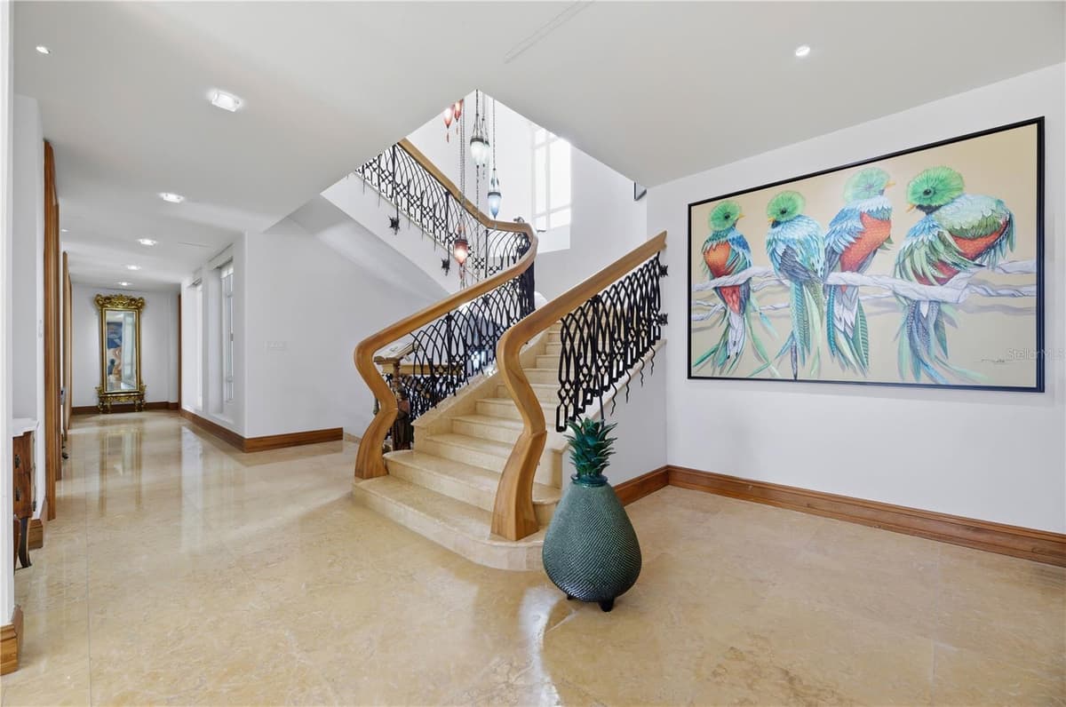 187 GORRION STREET — photo 10 of 33