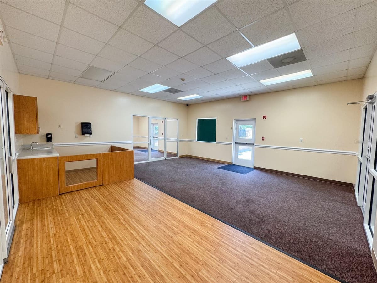 690 LAKE FOREST BOULEVARD — photo 8 of 17