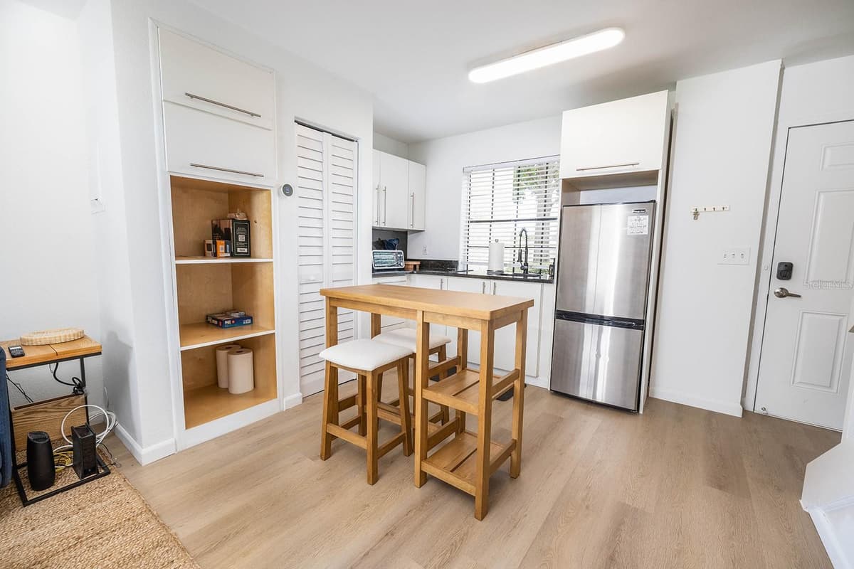10330 TURKEY LAKE ROAD — photo 7 of 31
