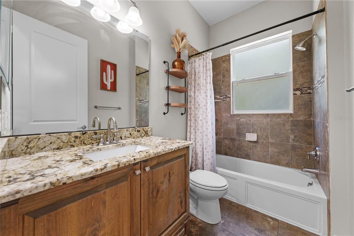 4664 HICKORY TREE LN — photo 14 of 91