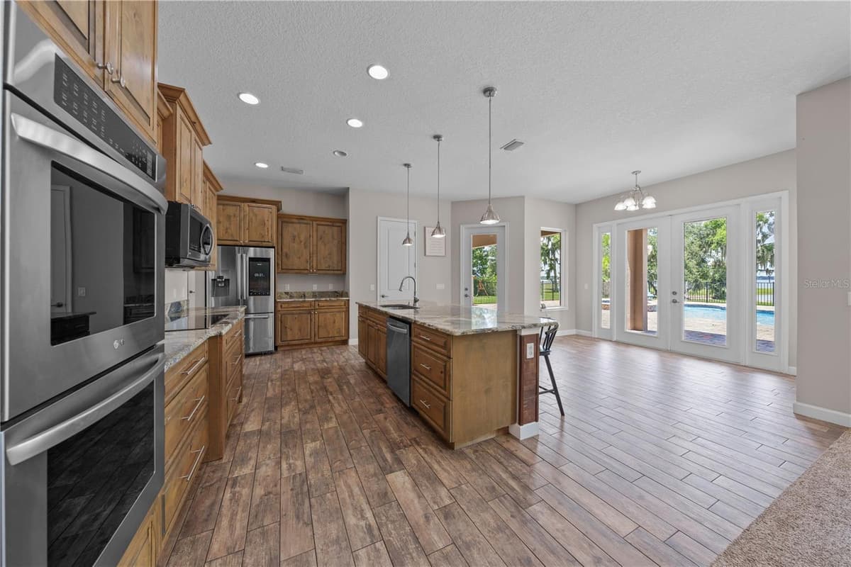 4664 HICKORY TREE LN — photo 21 of 91