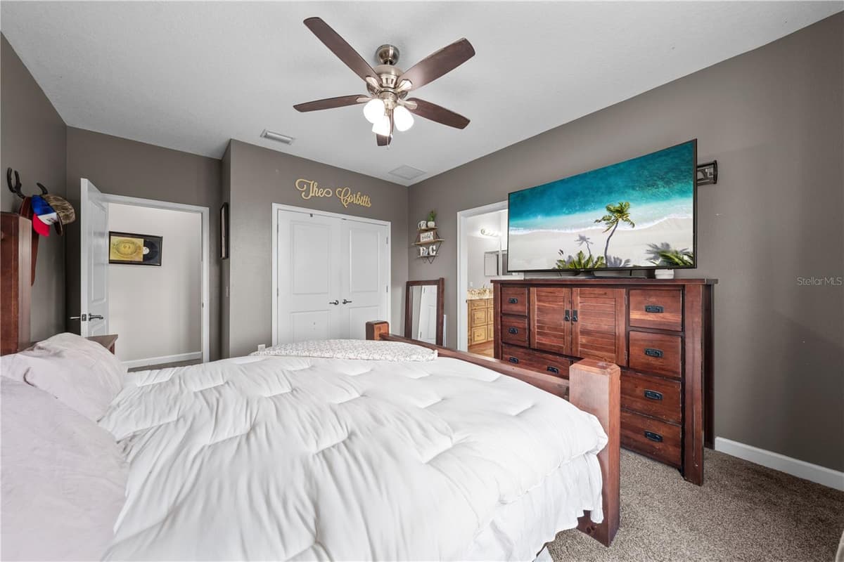 4664 HICKORY TREE LN — photo 45 of 91