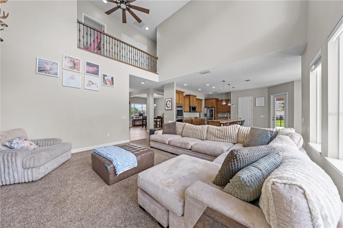 4664 HICKORY TREE LN — photo 19 of 91
