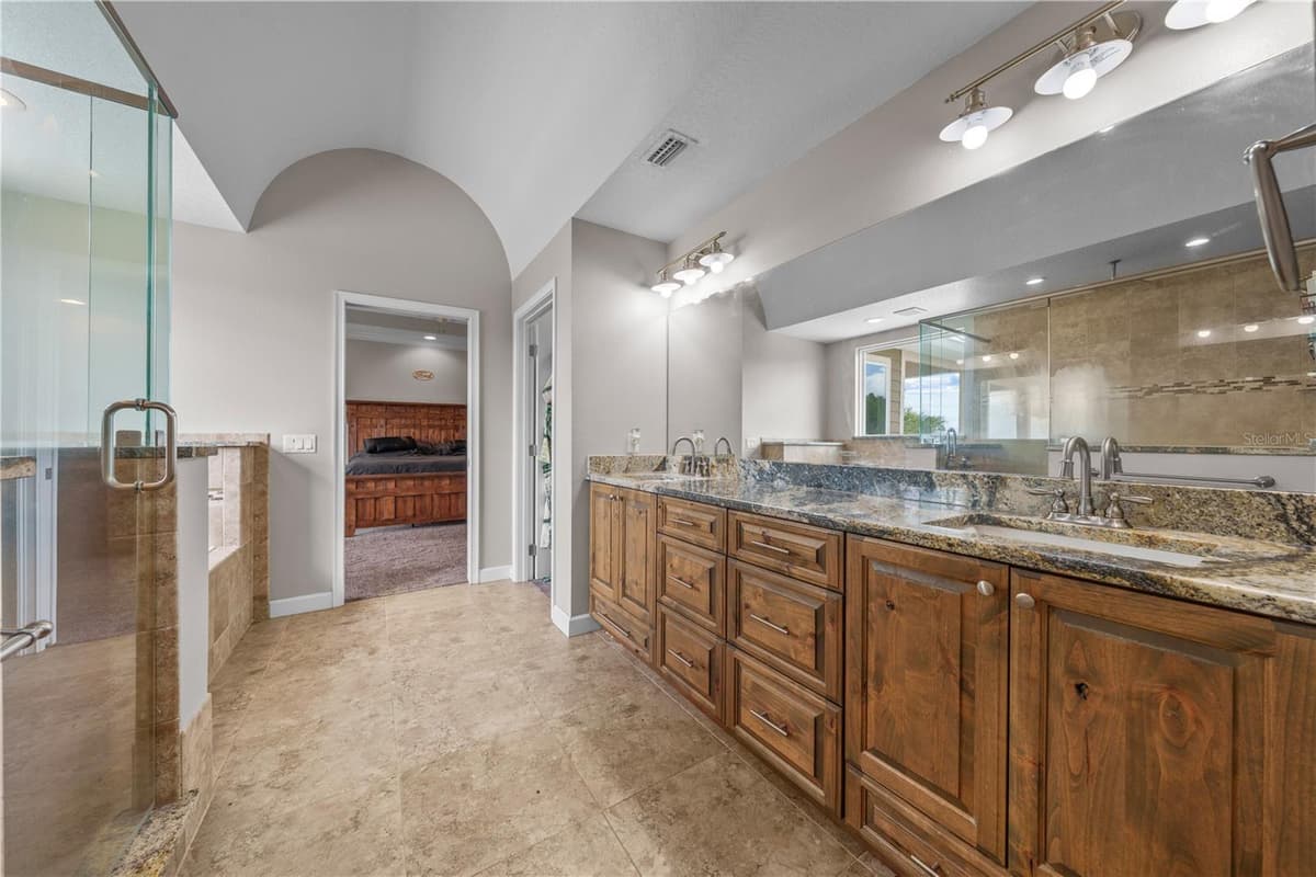 4664 HICKORY TREE LN — photo 53 of 91