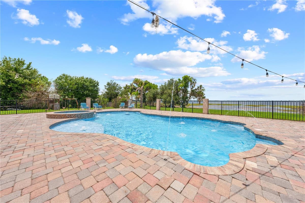 4664 HICKORY TREE LN — photo 62 of 91