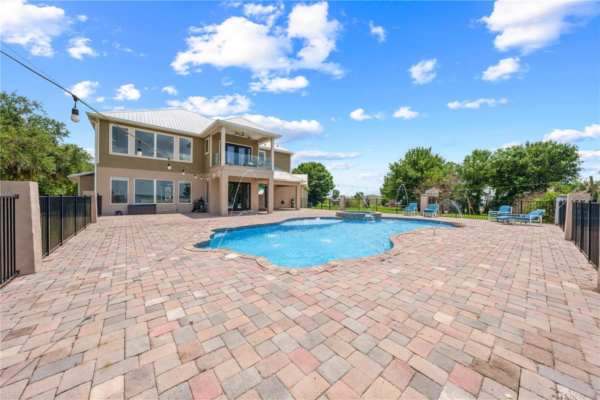 4664 HICKORY TREE LN — photo 67 of 91