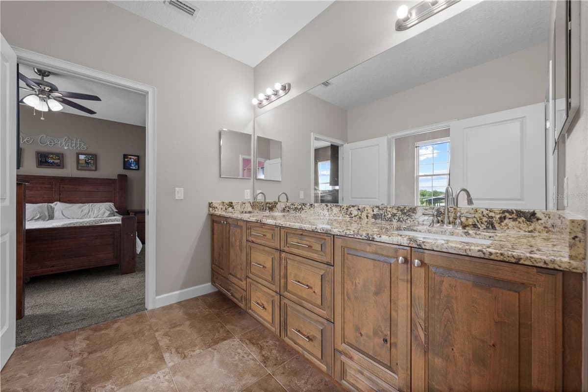 4664 HICKORY TREE LN — photo 51 of 91