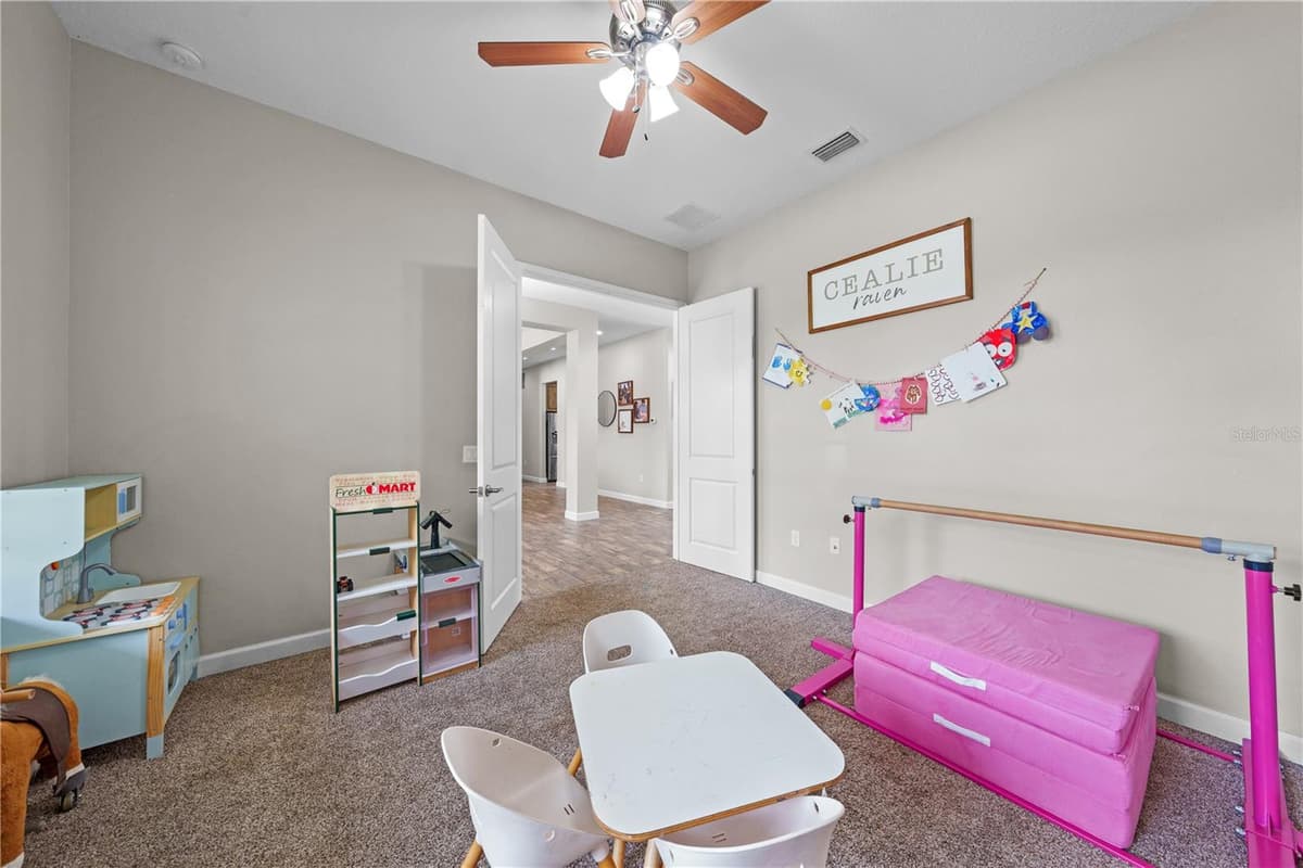 4664 HICKORY TREE LN — photo 8 of 91