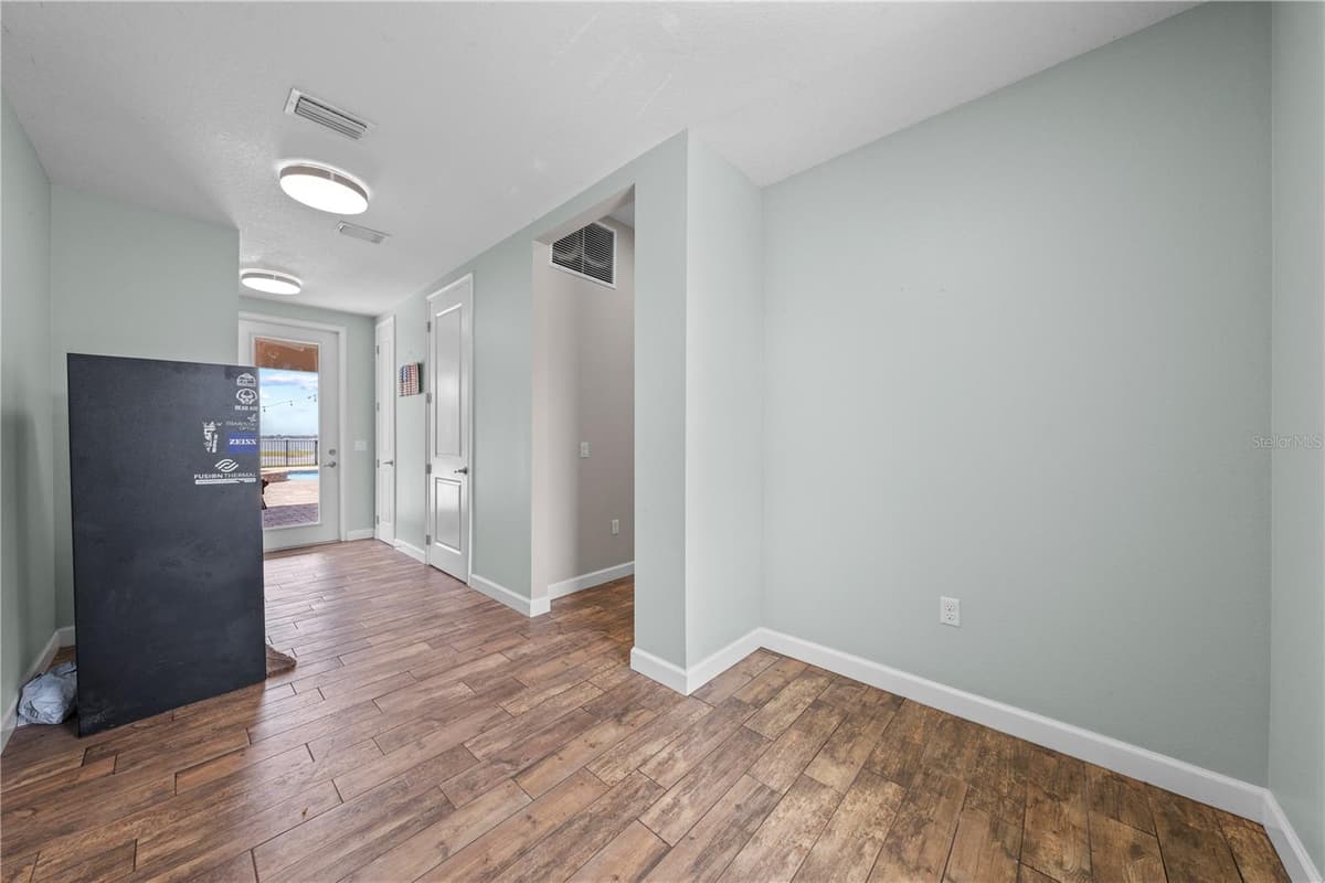 4664 HICKORY TREE LN — photo 60 of 91