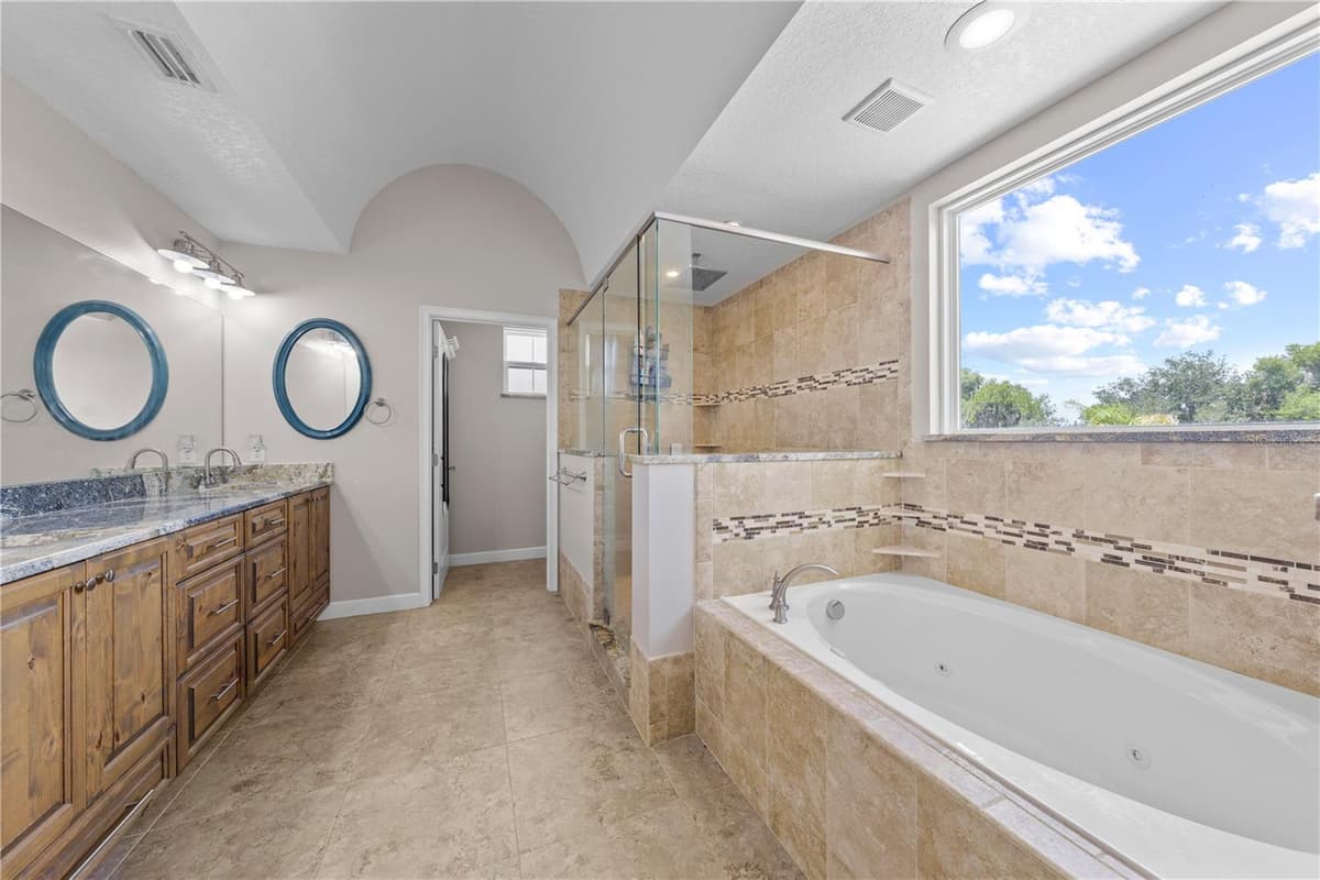 4664 HICKORY TREE LN — photo 48 of 91