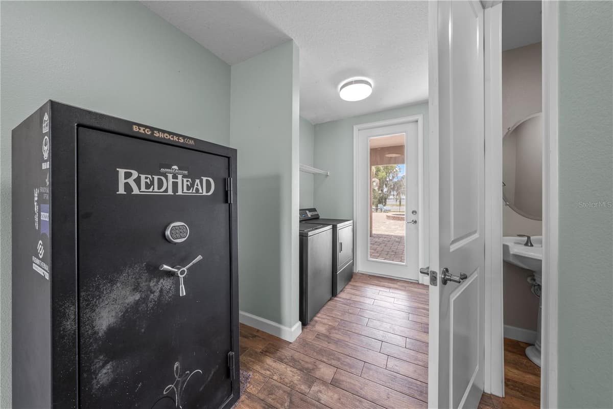 4664 HICKORY TREE LN — photo 59 of 91