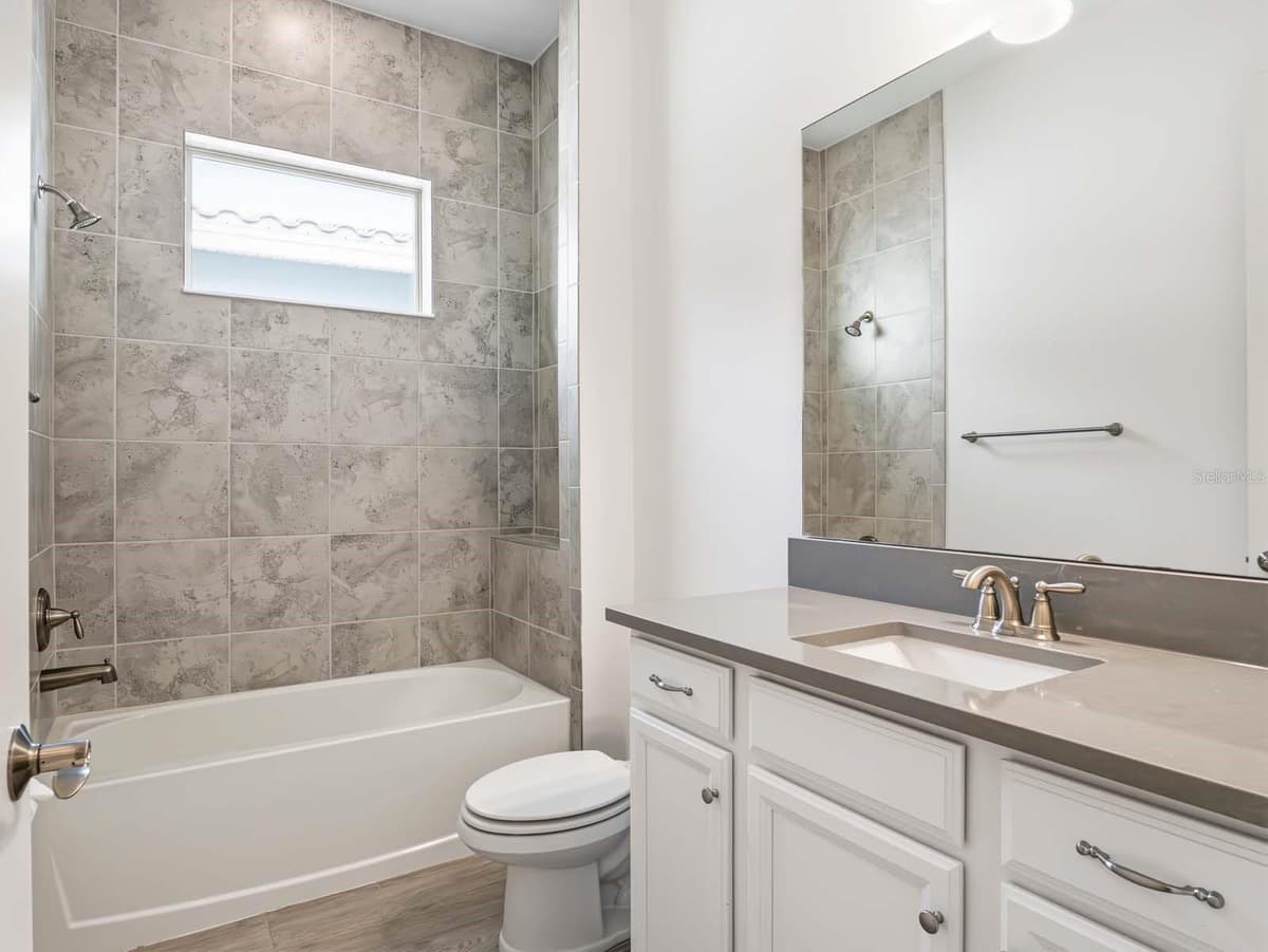 13355 BROMBOROUGH DRIVE — photo 18 of 23