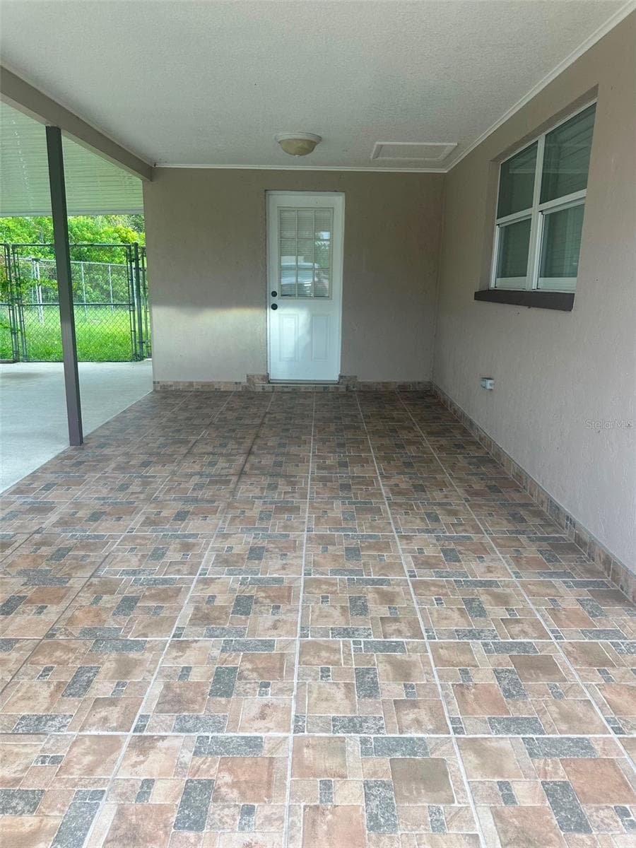 2106 AVALON ROAD — photo 9 of 10