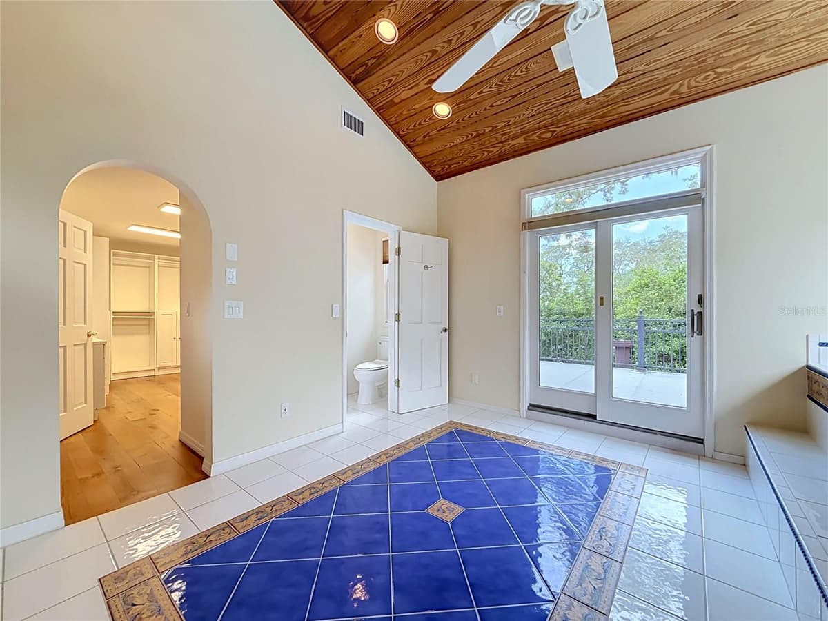 1850 OAK CREEK DRIVE — photo 40 of 72