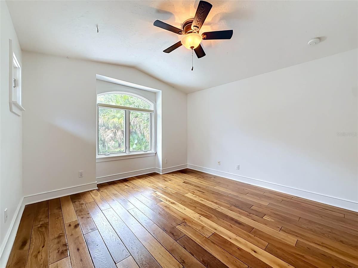 1850 OAK CREEK DRIVE — photo 47 of 72