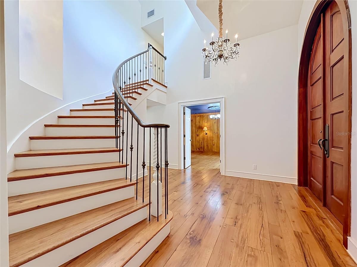 1850 OAK CREEK DRIVE — photo 8 of 72