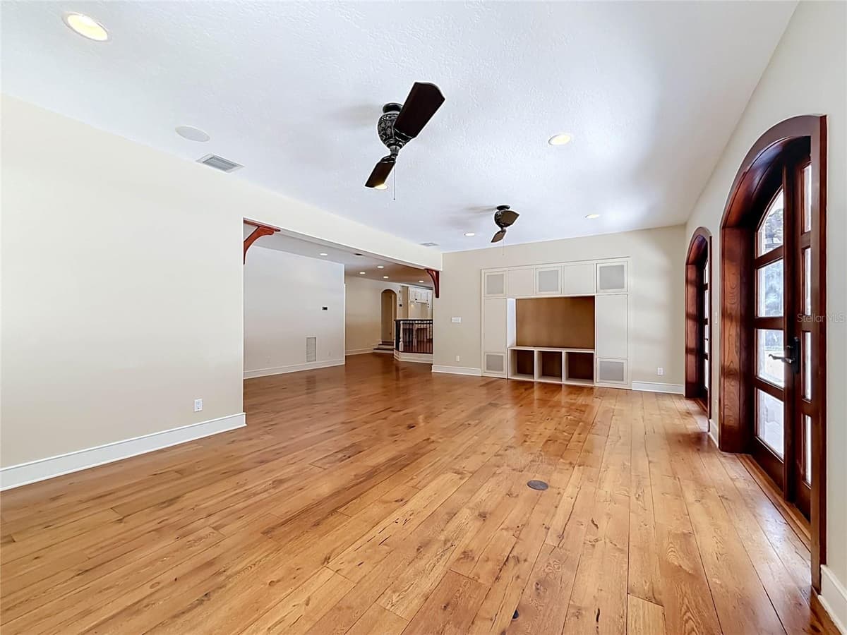 1850 OAK CREEK DRIVE — photo 22 of 72