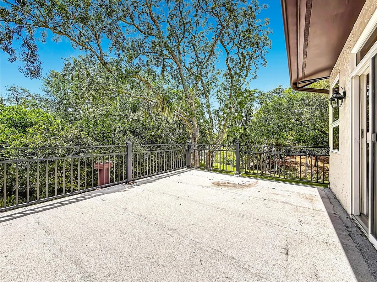 1850 OAK CREEK DRIVE — photo 41 of 72