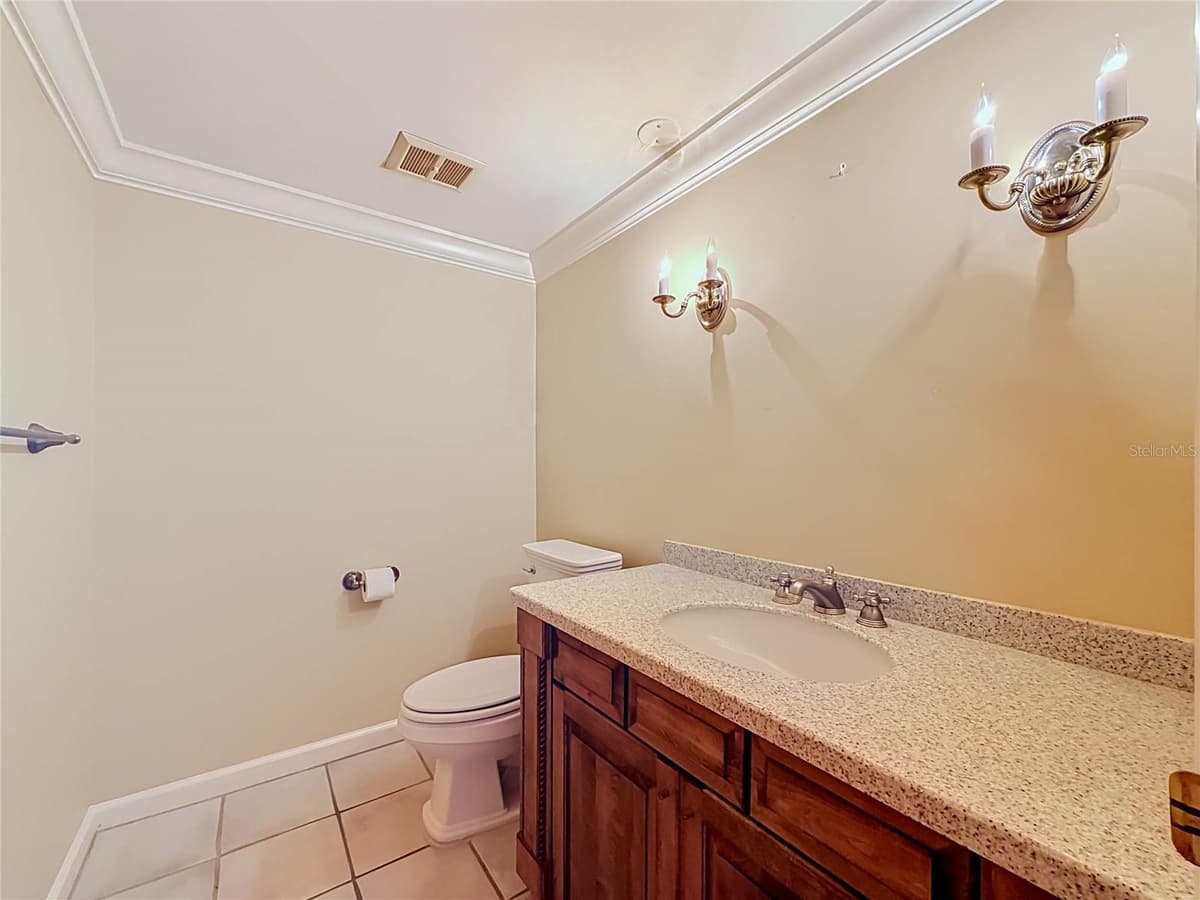 1850 OAK CREEK DRIVE — photo 32 of 72