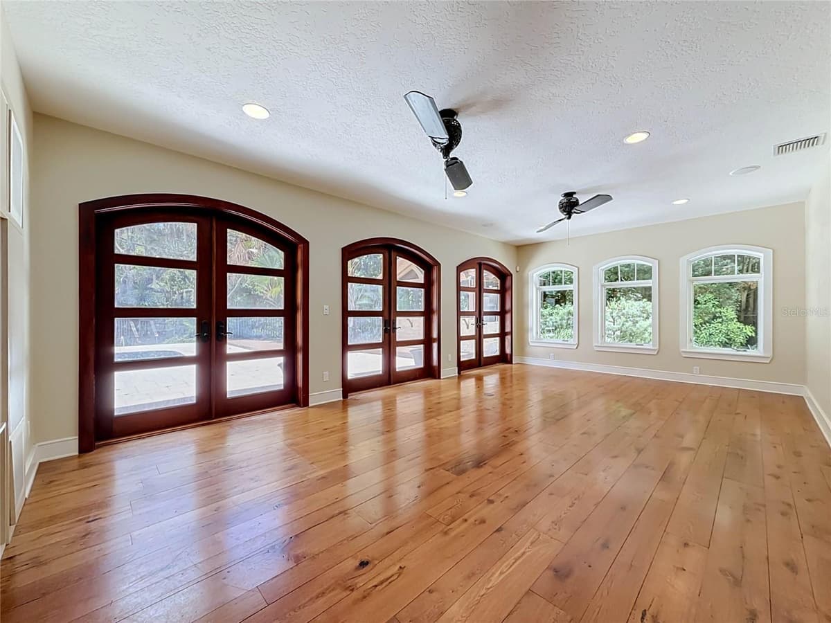 1850 OAK CREEK DRIVE — photo 21 of 72