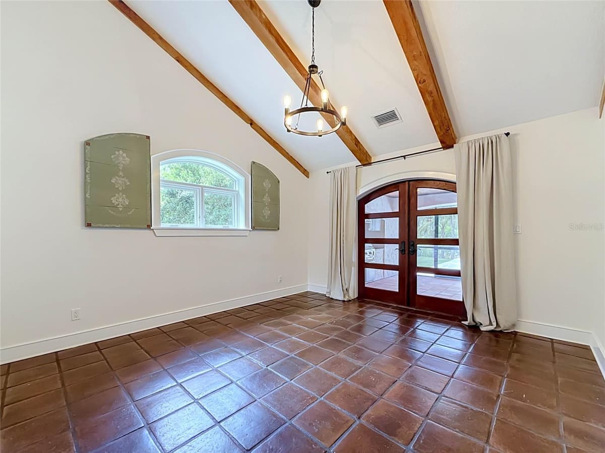 1850 OAK CREEK DRIVE — photo 14 of 72
