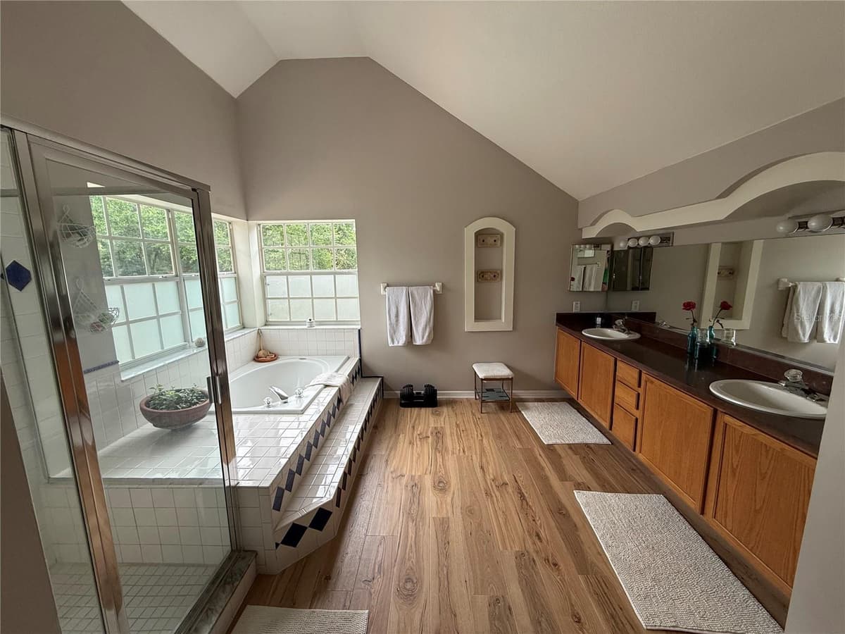 1701 BRIDLEWALK COURT — photo 18 of 24