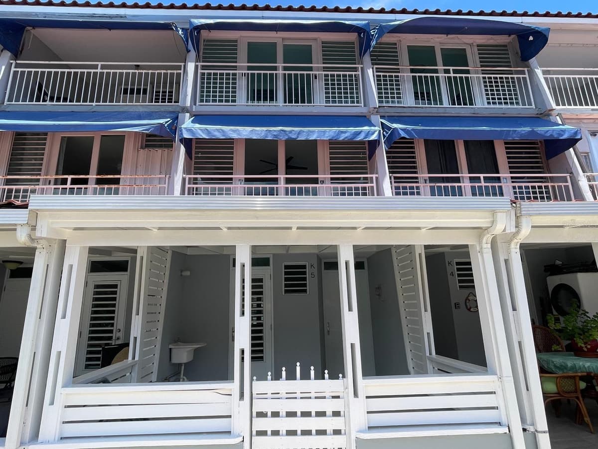 K5 VILLAS DE PLAYA II — photo 1 of 24
