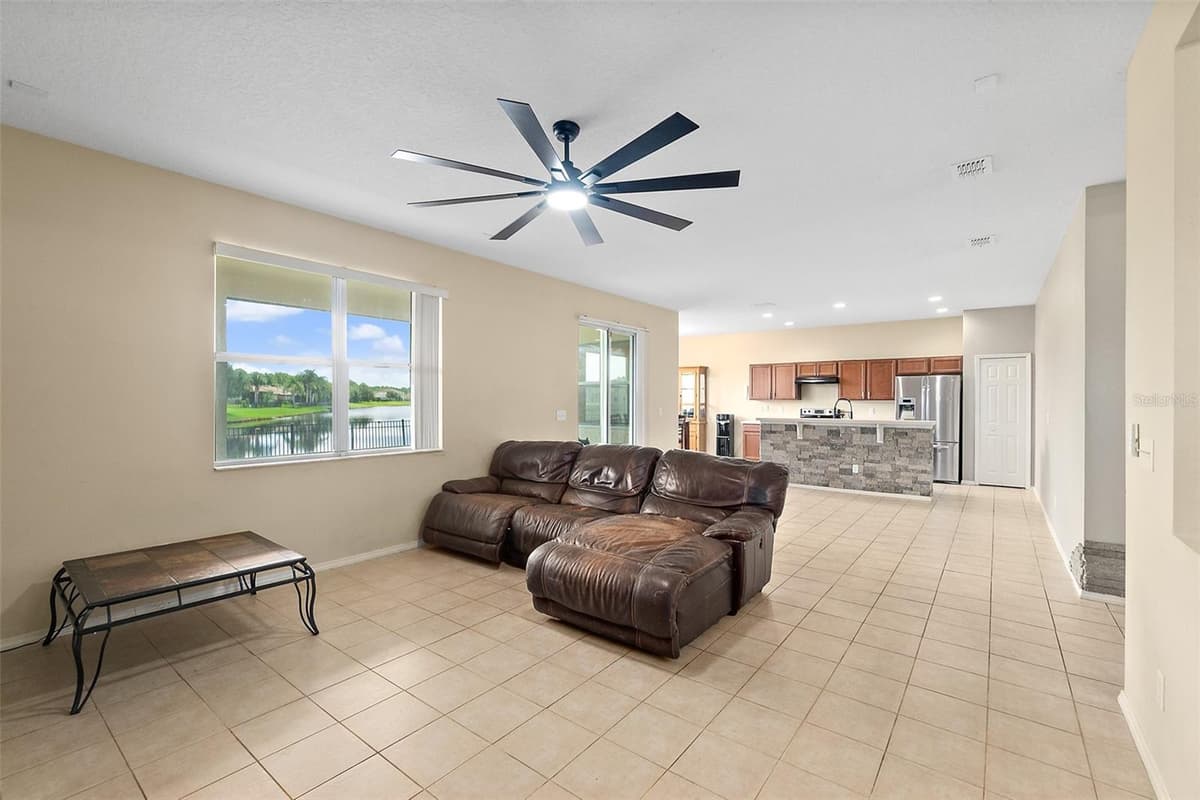 131 MULBERRY BRANCH COURT — photo 17 of 55