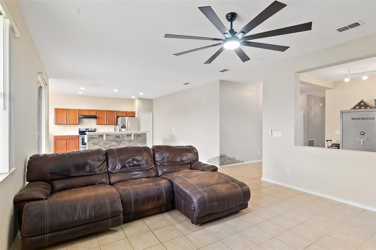 131 MULBERRY BRANCH COURT — photo 18 of 55