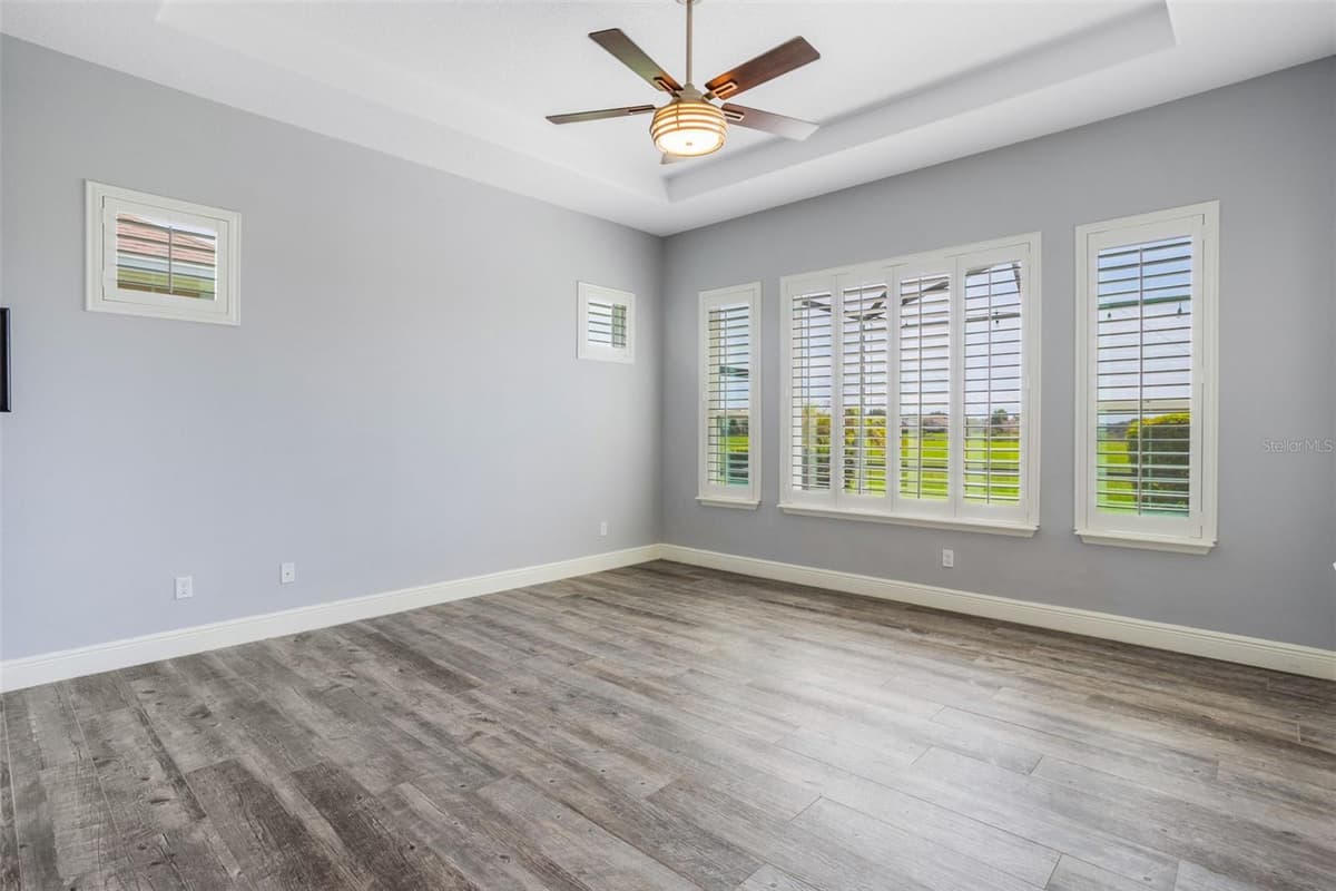 290 SILVER MAPLE ROAD — photo 19 of 61