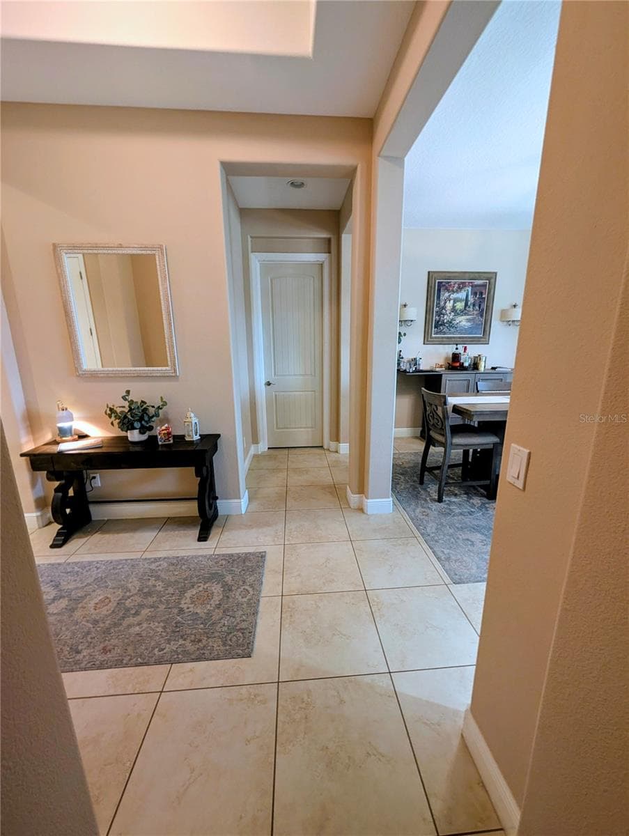 290 SILVER MAPLE ROAD — photo 15 of 61