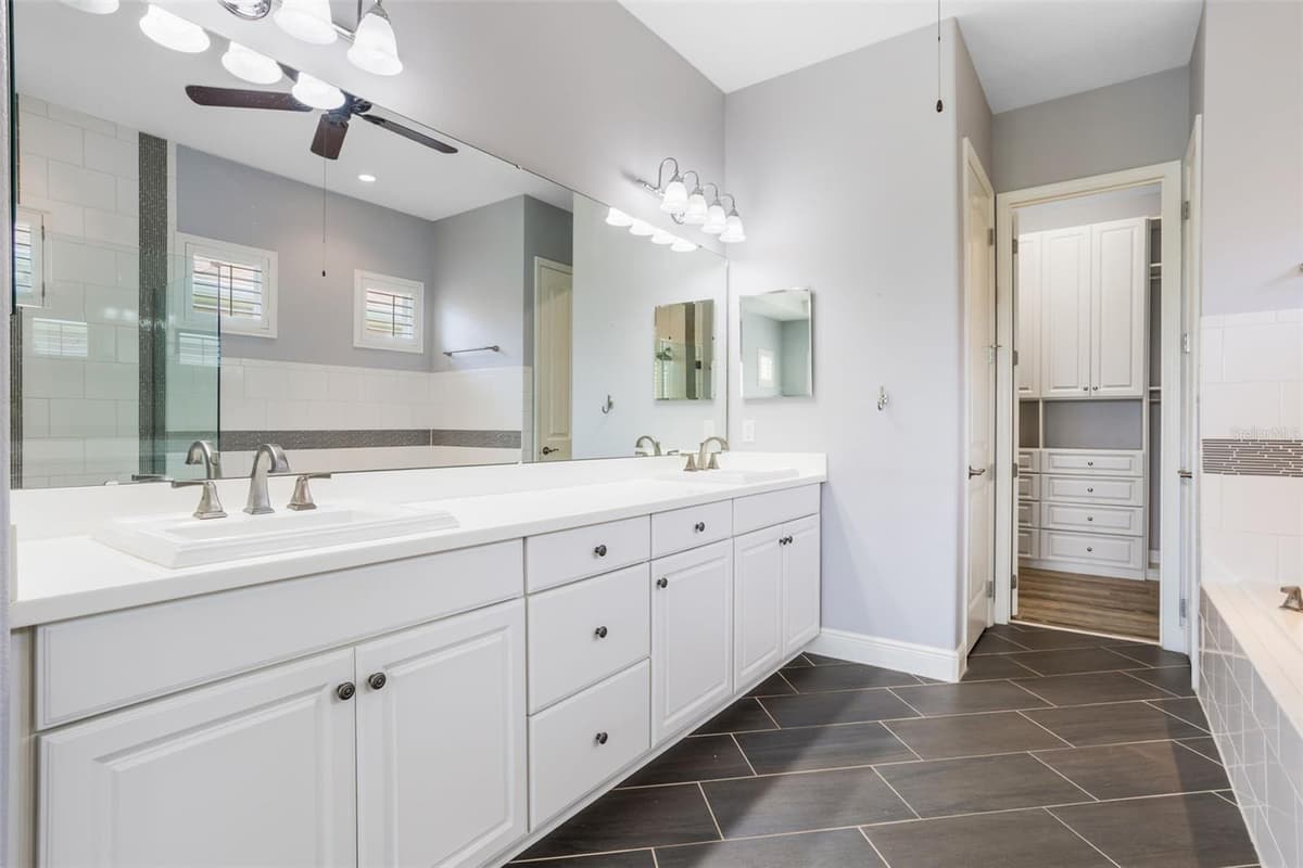 290 SILVER MAPLE ROAD — photo 23 of 61