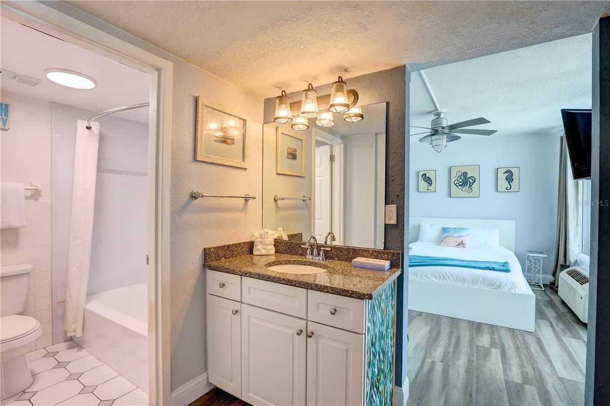 9980 GULF BOULEVARD — photo 11 of 28