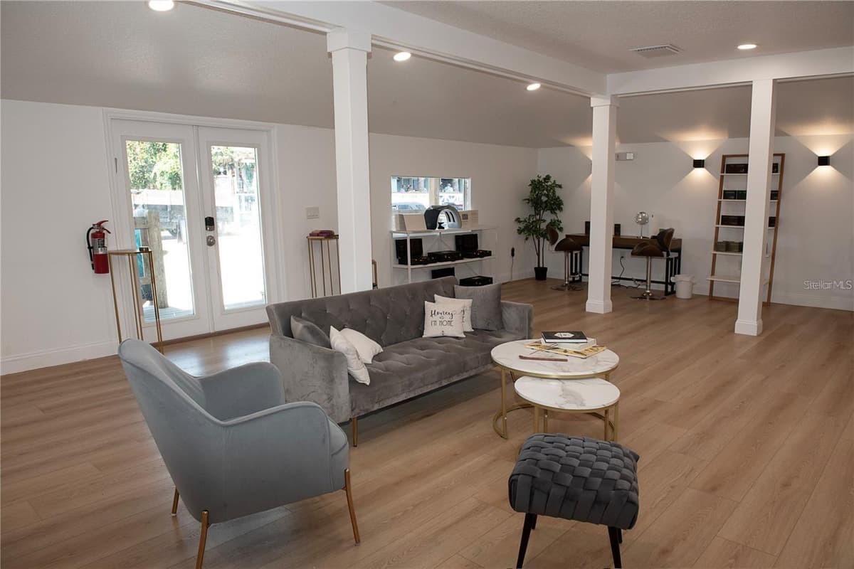 411 FLAGLER AVENUE — photo 16 of 23