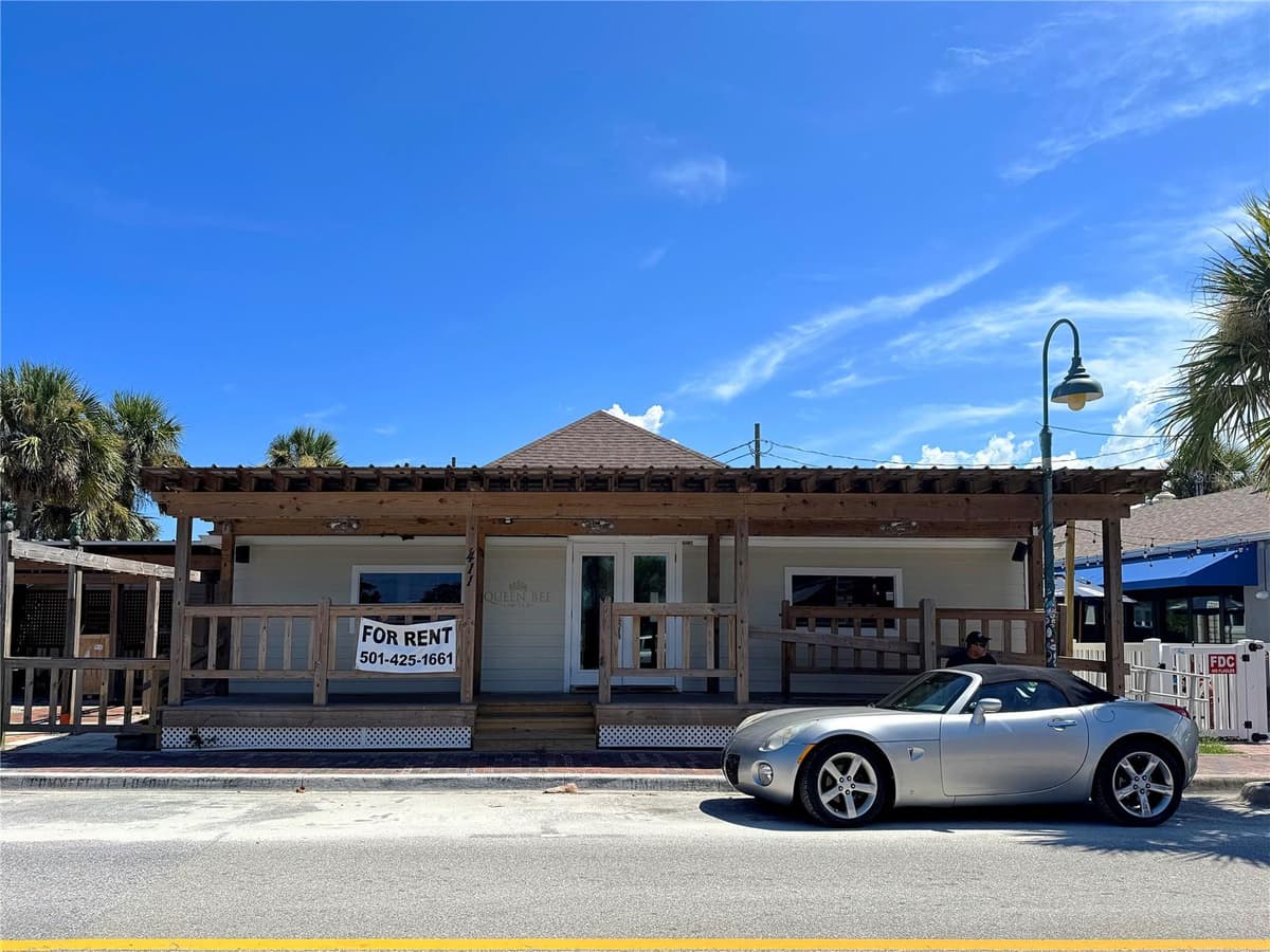 411 FLAGLER AVENUE — photo 1 of 23